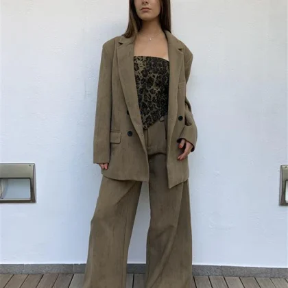 ELEH 
PANTALONI 
250122